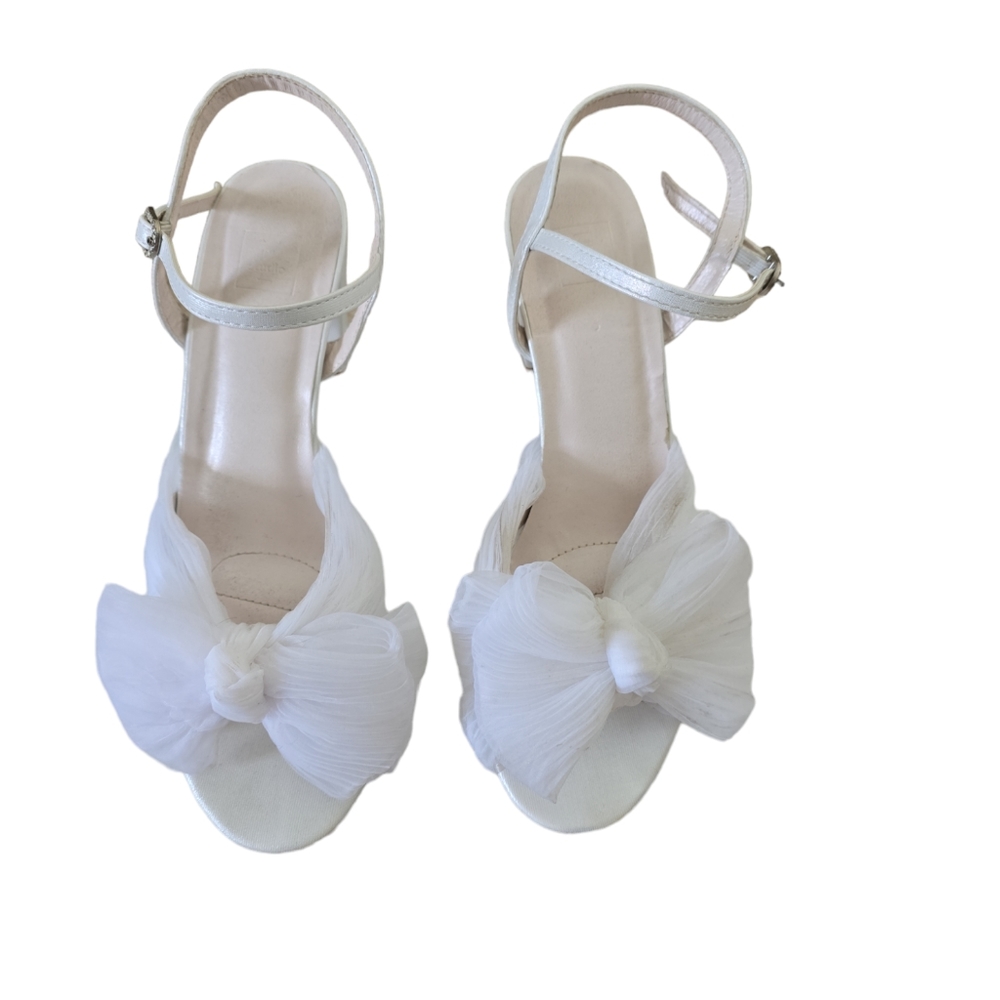 David's Bridal White Tulle Bow Ankle-Strap Sandals